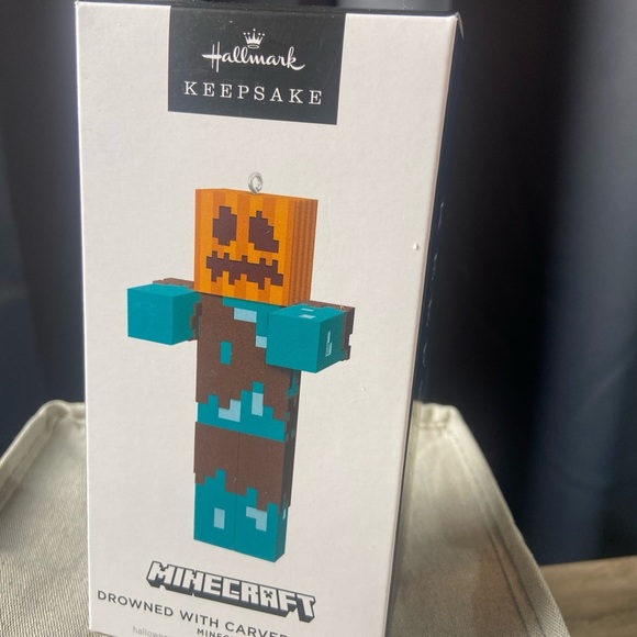 2024 Hallmark Christmas Ornament Minecraft Drowned with Carved Pumpkin - Picture 2 of 4